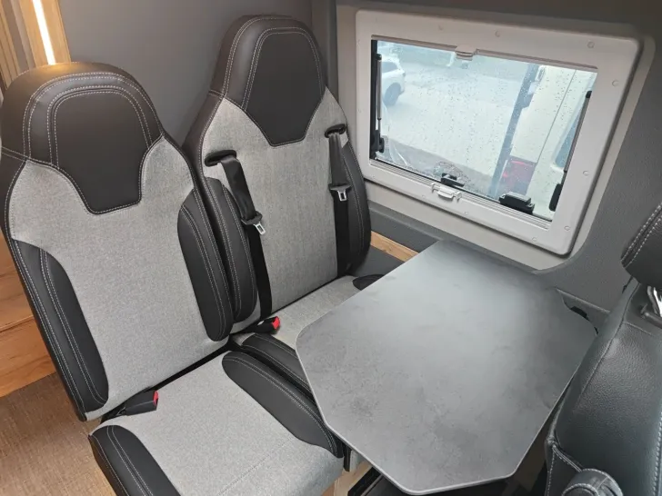 Fahrzeugbild Pössl Roadstar X Mercedes 190 PS #12