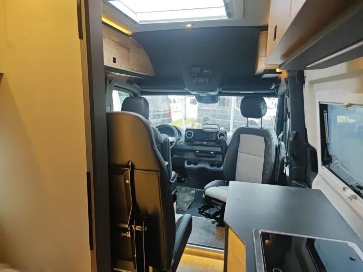 Fahrzeugbild Pössl Roadstar X Mercedes 190 PS #18
