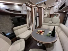 Fahrzeugbild Carthago chic e-line I 50 LE DA Mercedes (341) #17