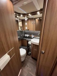 Fahrzeugbild Carthago chic e-line I 50 LE DA Mercedes (341) #37
