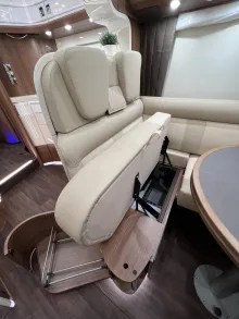 Fahrzeugbild Carthago chic e-line I 50 LE DA Mercedes (341) #39