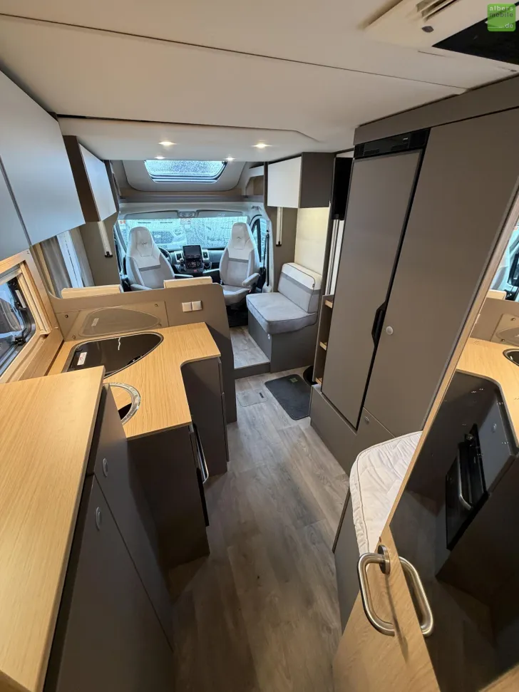 Fahrzeugbild LMC Tourer Lift H 630 6xSolar SAT LithiumKlimaTV ZLF #19