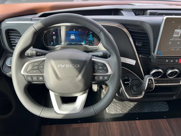 Fahrzeugbild Carthago liner-for-two I 53 Iveco (302) #10