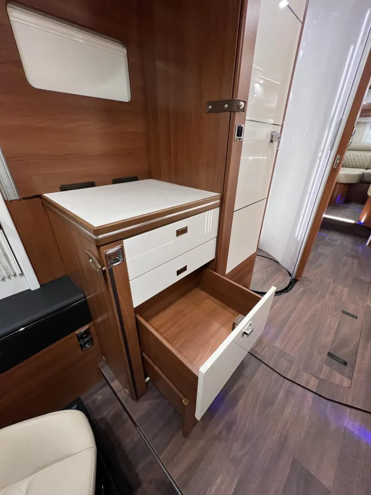 Fahrzeugbild Carthago liner-for-two I 53 Iveco (302) #15