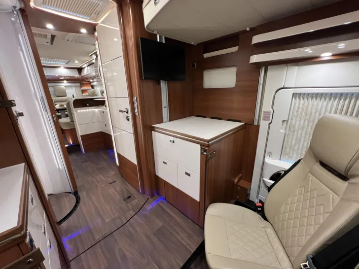 Fahrzeugbild Carthago liner-for-two I 53 Iveco (302) #17