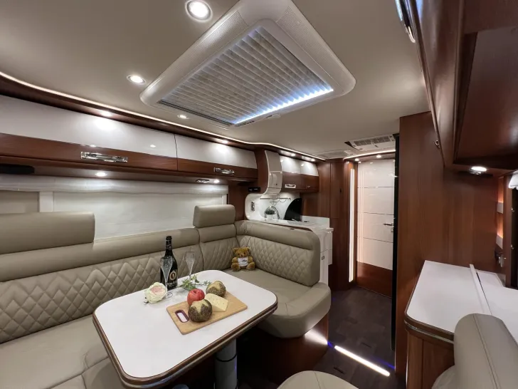 Fahrzeugbild Carthago liner-for-two I 53 Iveco (302) #25