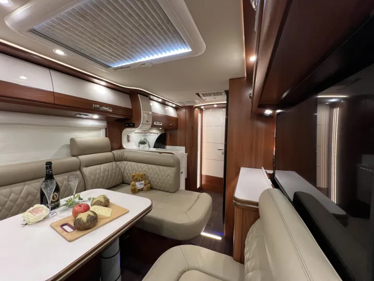 Fahrzeugbild Carthago liner-for-two I 53 Iveco (302) #26