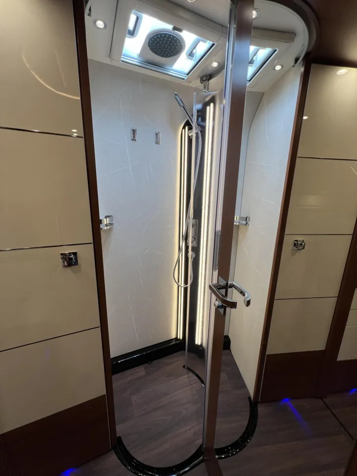 Fahrzeugbild Carthago liner-for-two I 53 Iveco (302) #33