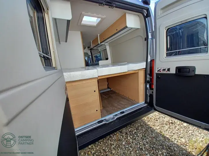 Fahrzeugbild Sunlight Cliff 600 IC-Line 2026 #6