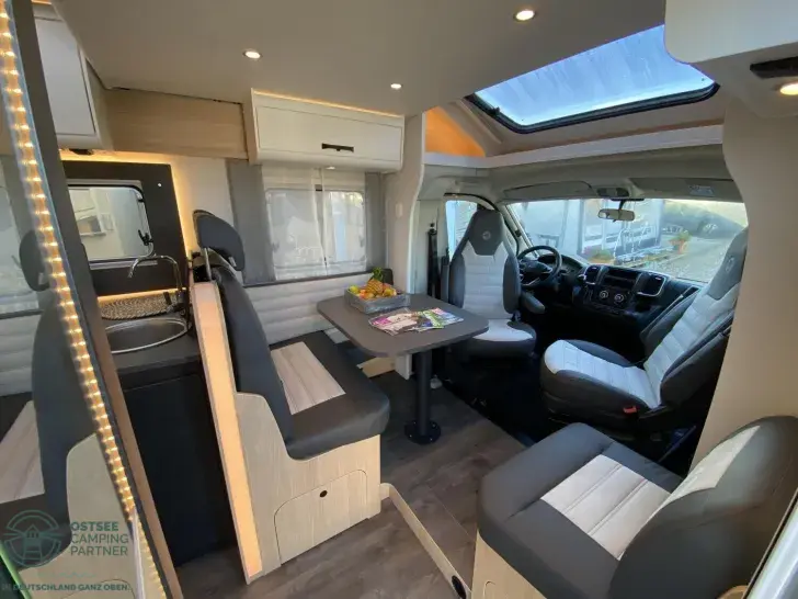 Fahrzeugbild Sunlight Adventure T 68 2026 #10