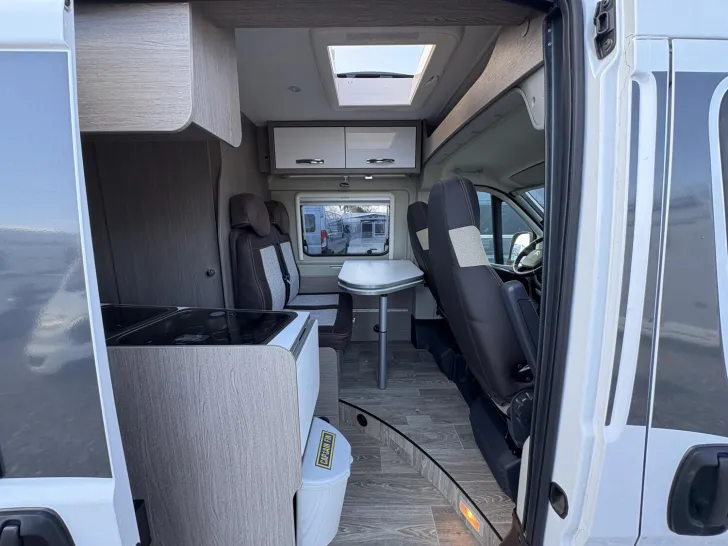 Fahrzeugbild Pössl 2Win Plus Surf ready! #11