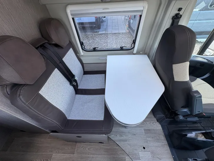 Fahrzeugbild Pössl 2Win Plus Surf ready! #12