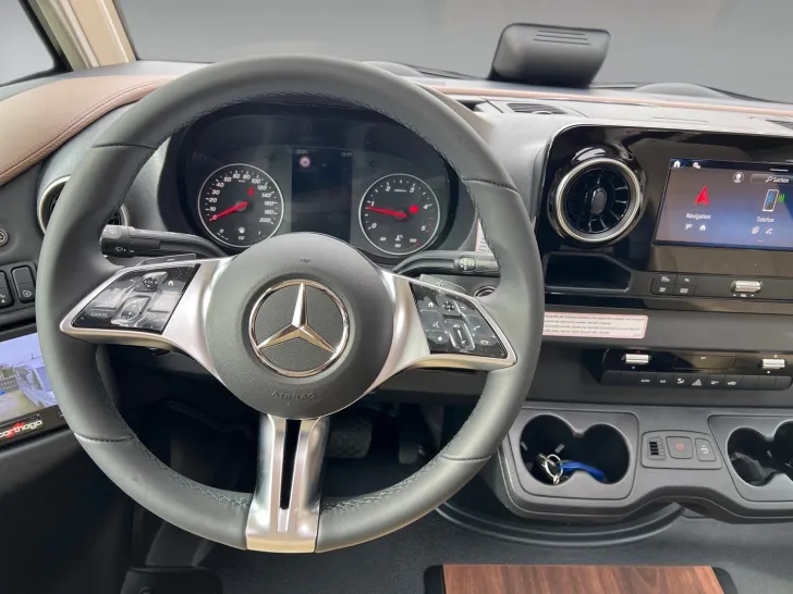 Fahrzeugbild Carthago chic e-line I 61 XL LE Mercedes (334) #10