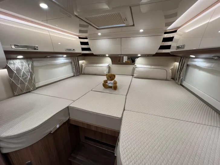 Fahrzeugbild Carthago chic e-line I 61 XL LE Mercedes (334) #30