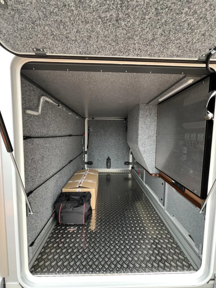 Fahrzeugbild Carthago chic e-line I 61 XL LE Mercedes (334) #42