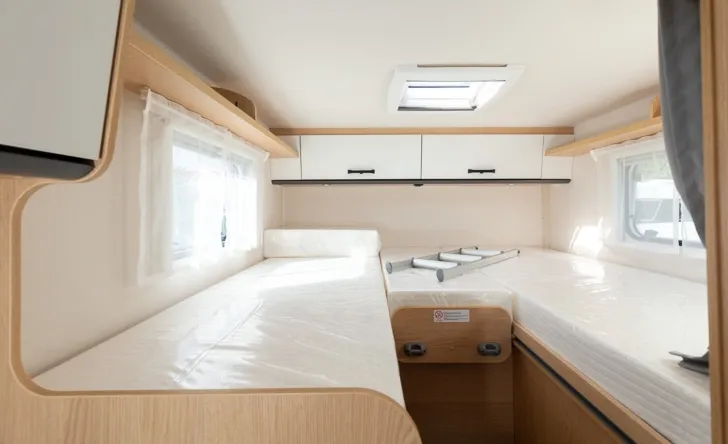 Fahrzeugbild Sunlight Adventure V 67S Inkl. 100 WP Solaranlage #12