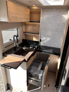 Fahrzeugbild Bürstner Signature SFT 7.1 #11