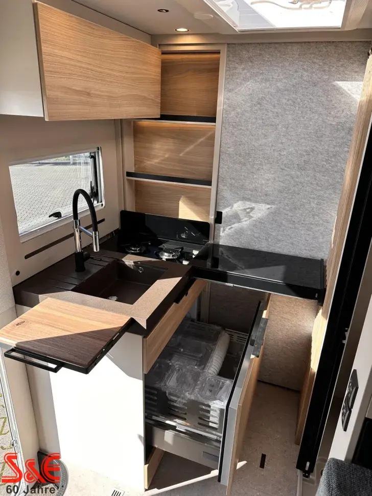 Fahrzeugbild Bürstner Signature SFT 7.1 #11