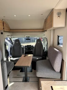 Fahrzeugbild Bürstner Signature SFT 7.1 #18