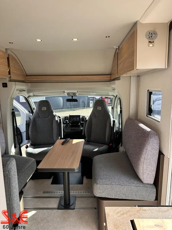 Fahrzeugbild Bürstner Signature SFT 7.1 #18