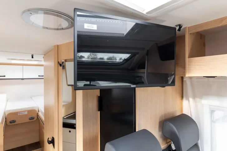 Fahrzeugbild Sunlight Adventure V 67S Inkl. 100 WP Solaranlage #9