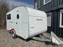 Fahrzeugbild Hobby Beachy 420+ 2026 #1