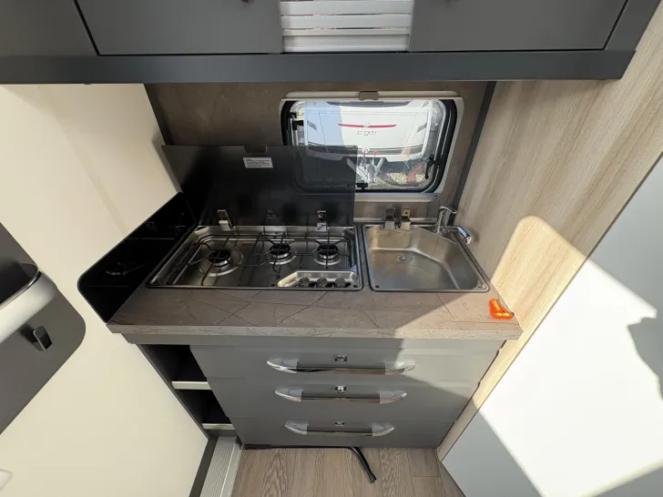 Fahrzeugbild Hobby De Luxe 460 SFf *MOVER*MARKISE*SAT*TV* #9