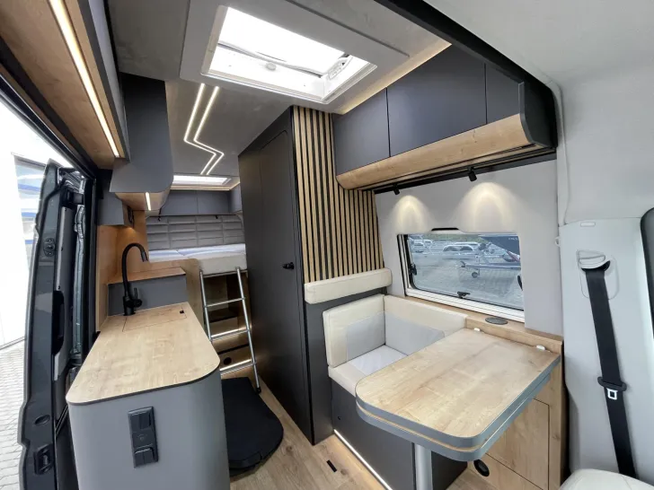 Fahrzeugbild Globe-Traveller Falcon 2Z 2 Personenfahrzeug #36