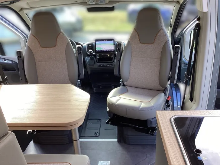 Fahrzeugbild Malibu Van charming coupé 640 LE RB Stilwelt lucca #11