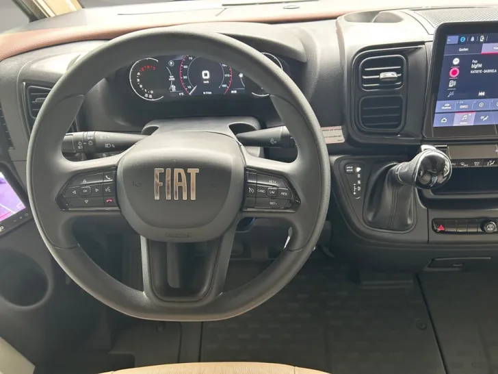 Fahrzeugbild Carthago liner-for-two I 53 #8