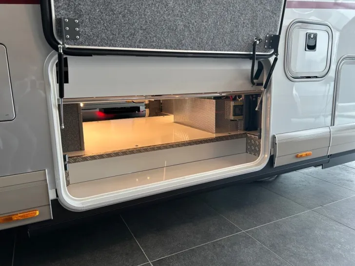 Fahrzeugbild Carthago liner-for-two I 53 #24