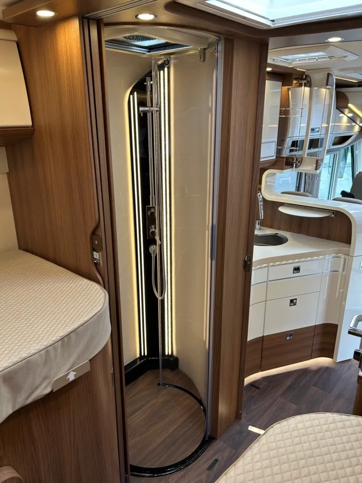 Fahrzeugbild Carthago chic e-line I 50 LE DA #16