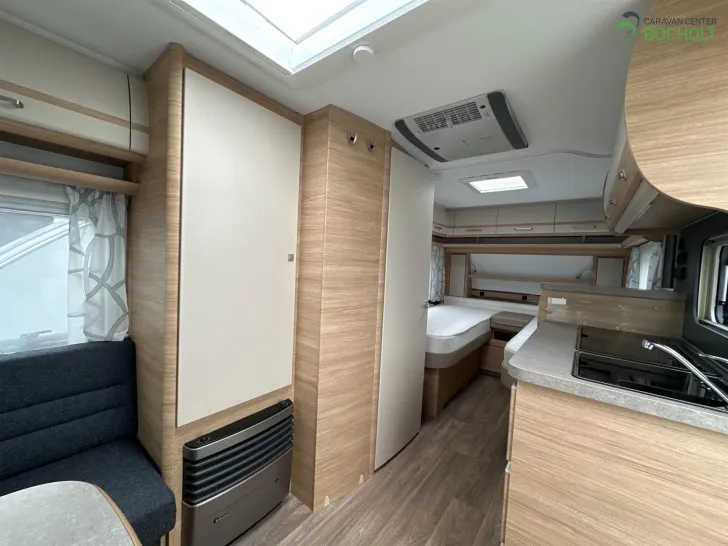 Fahrzeugbild Fendt Bianco Selection 465 TG 1800 kg / Dachklima / Mover #7