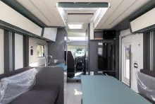 Fahrzeugbild Laika Kosmo L 105 // 104.192  Listenpreis #8