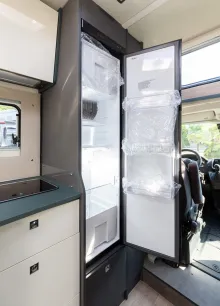 Fahrzeugbild Laika Kosmo L 105 // 104.192  Listenpreis #13