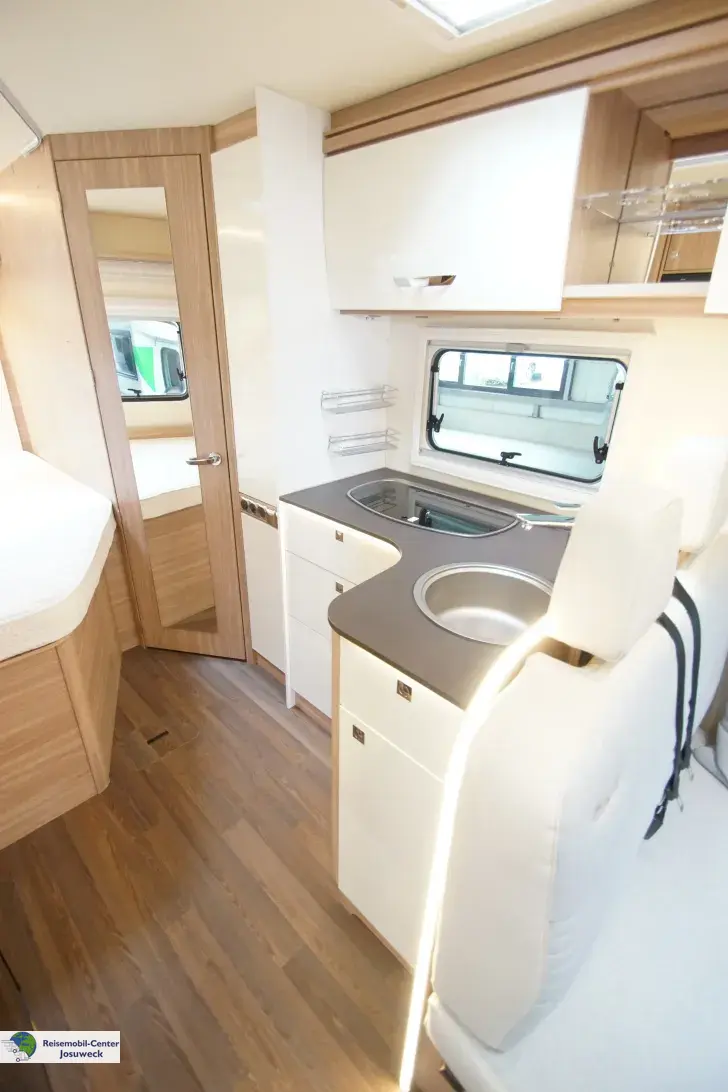 Fahrzeugbild Bürstner Lyseo M Harmony Line 660 Mercedes Sprinter 1.Hand #8