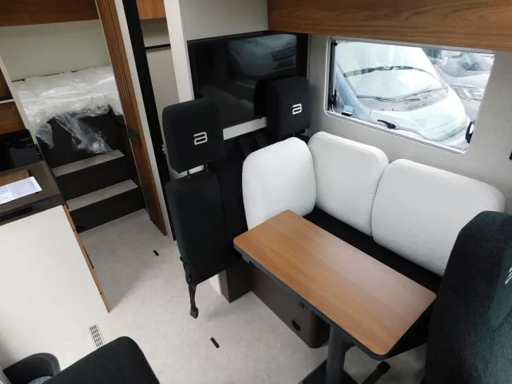 Fahrzeugbild Bürstner Signature SFT 7.0 #7