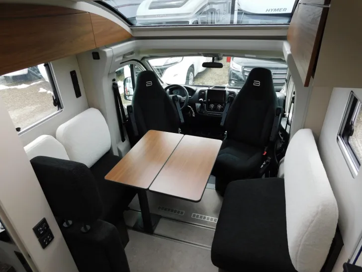 Fahrzeugbild Bürstner Signature SFT 7.0 #20