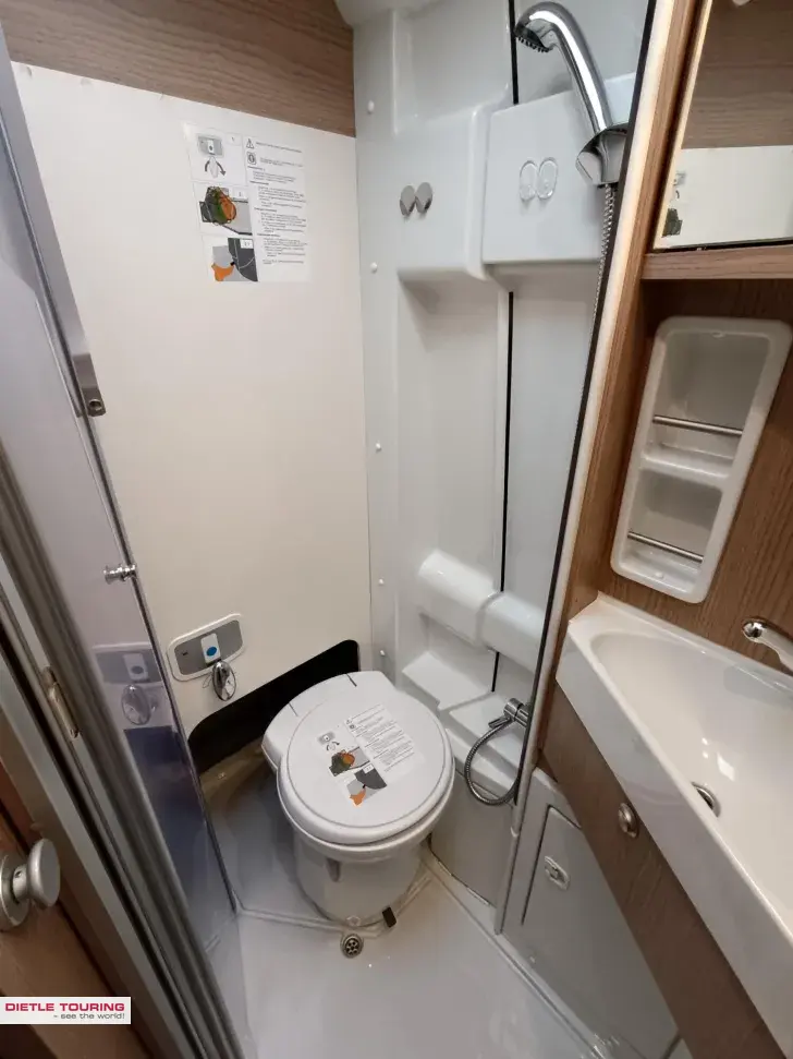 Fahrzeugbild Malibu Van 600 DB charming Lastenträger, Navi #12