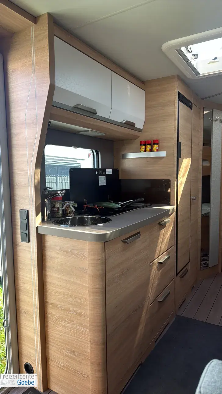 Küchen Knaus Südwind 580 QS Black Selection