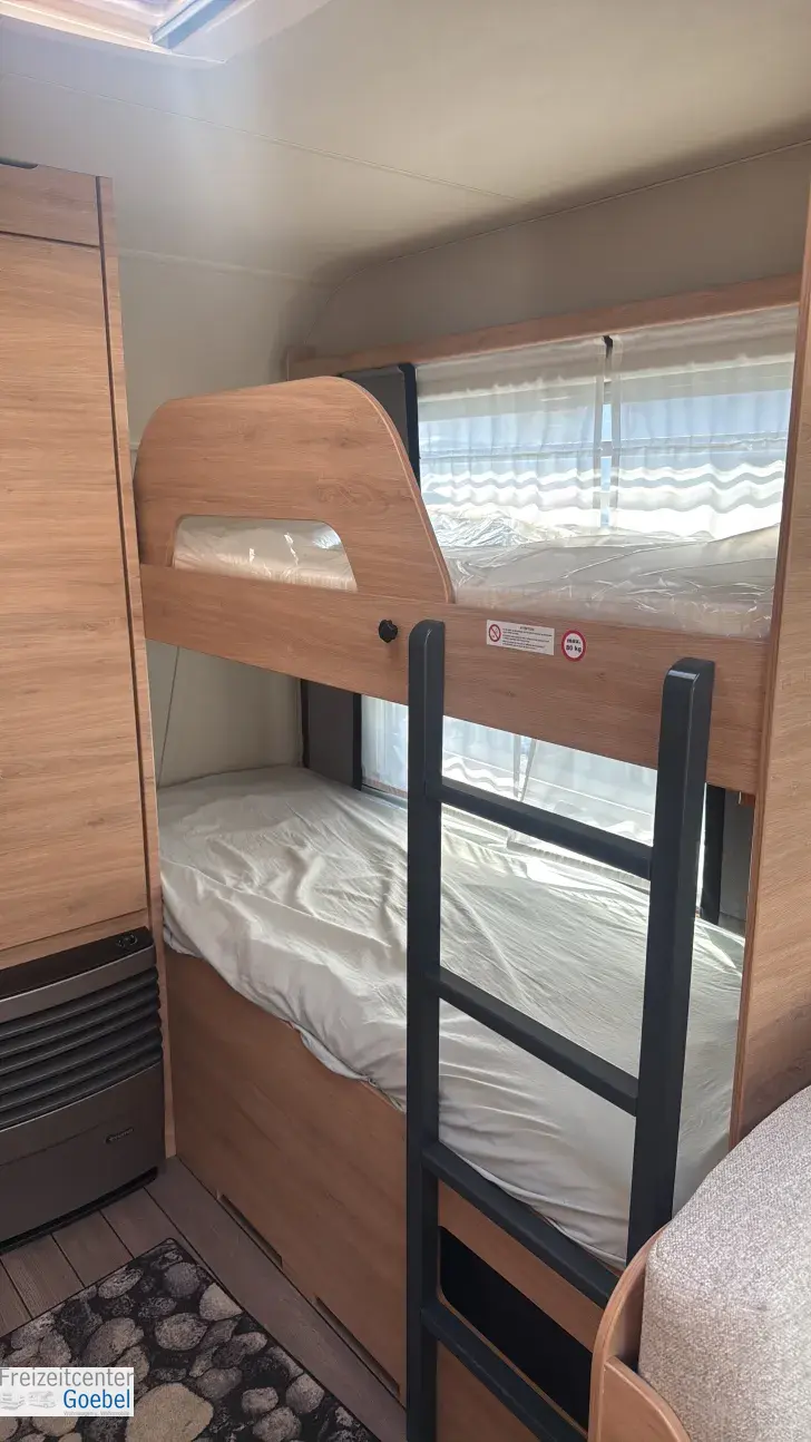 Weitere Betten Knaus Südwind 580 QS Black Selection
