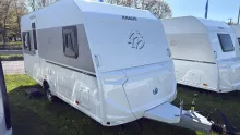 Schräg Vorne Knaus Sport 450 FU