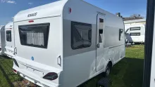 Seitlich Knaus Sport 450 FU