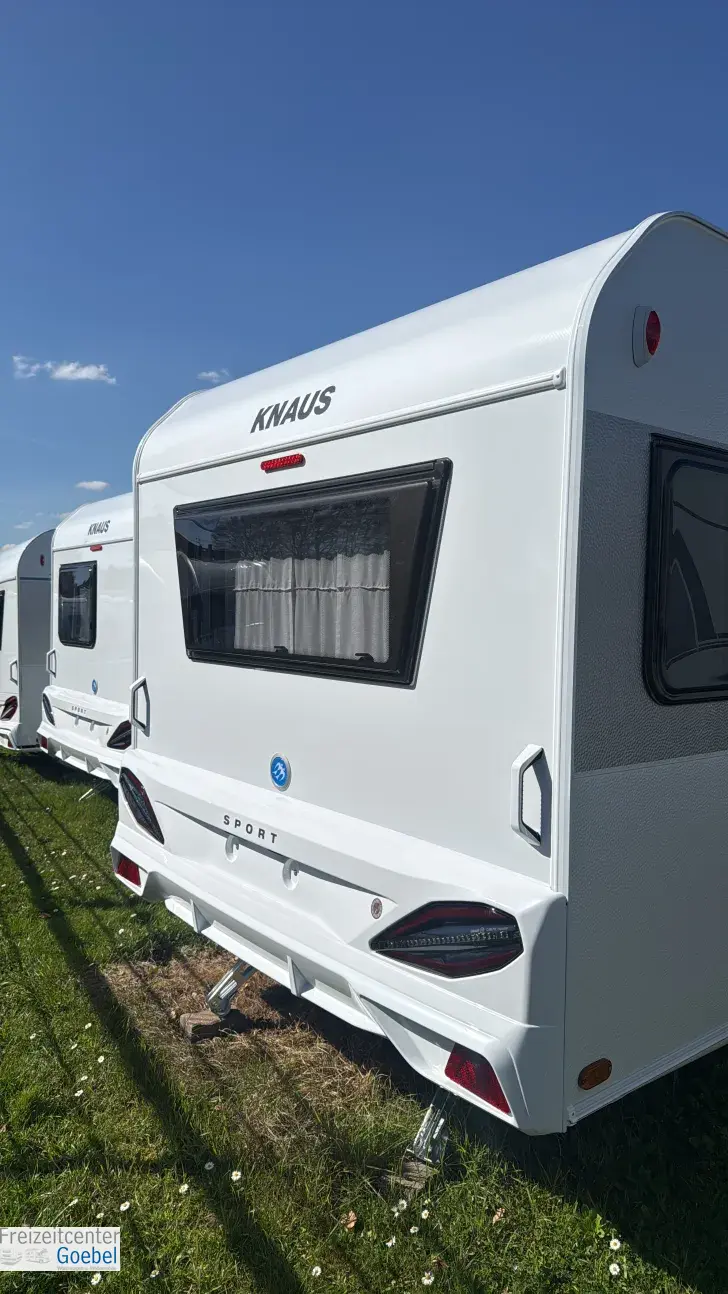 Frontal Hinten Knaus Sport 450 FU