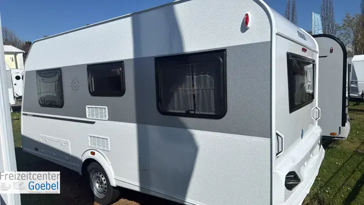 Schräg Hinten Knaus Sport 450 FU