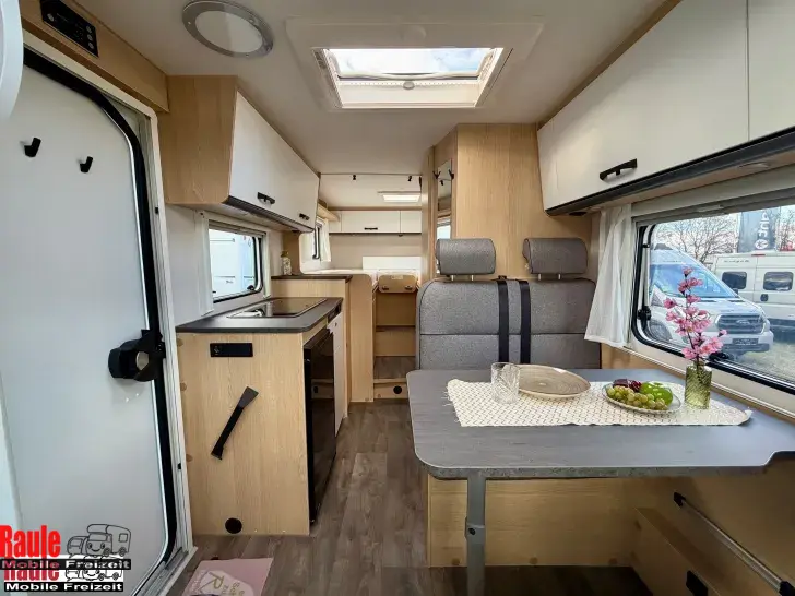 Fahrzeugbild Sunlight V 66 Adv. AKTION Keep on Rolling #4