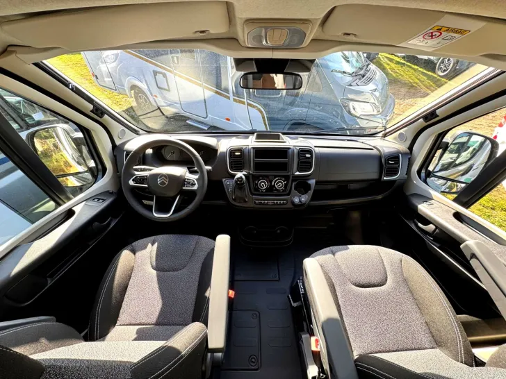 Fahrzeugbild Carado V 347 pro+|SafetyPaket|Solaranlage|TV Pake #8