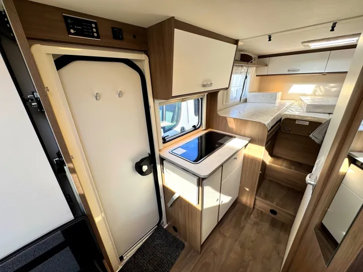 Fahrzeugbild Carado V 347 pro+|SafetyPaket|Solaranlage|TV Pake #12