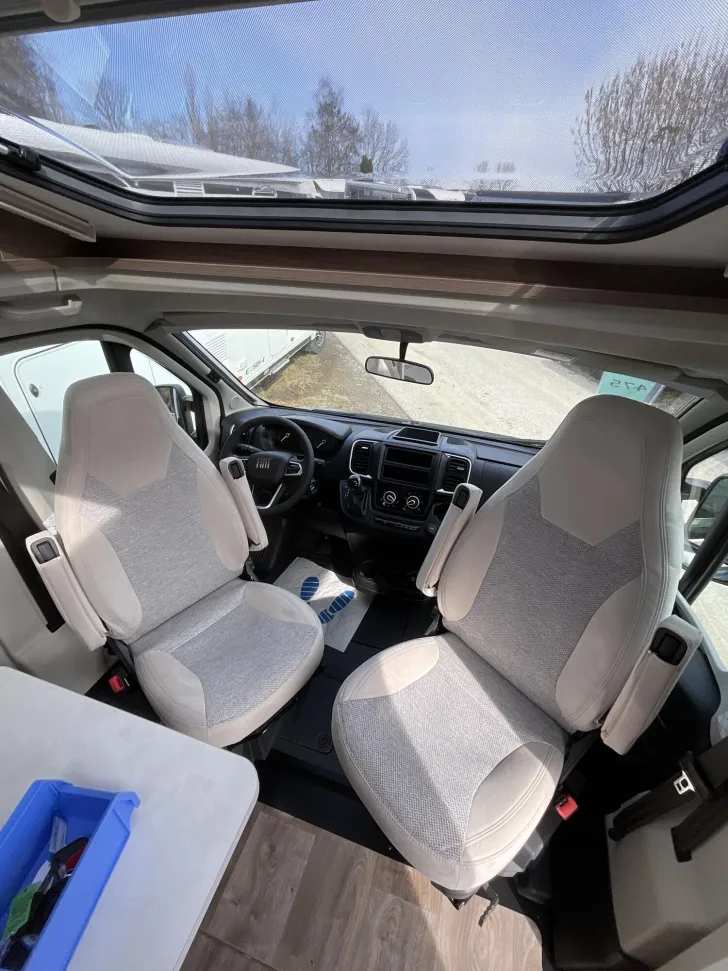 Fahrzeugbild Carado V 337 Automatik, Markise #16