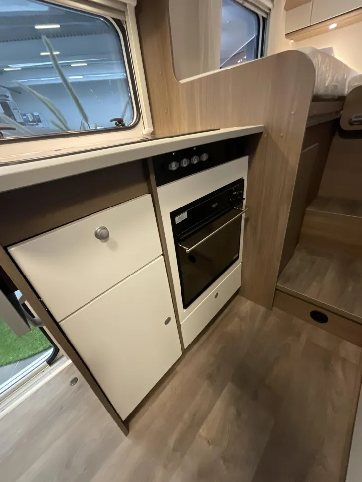 Fahrzeugbild Carado V 347 #11